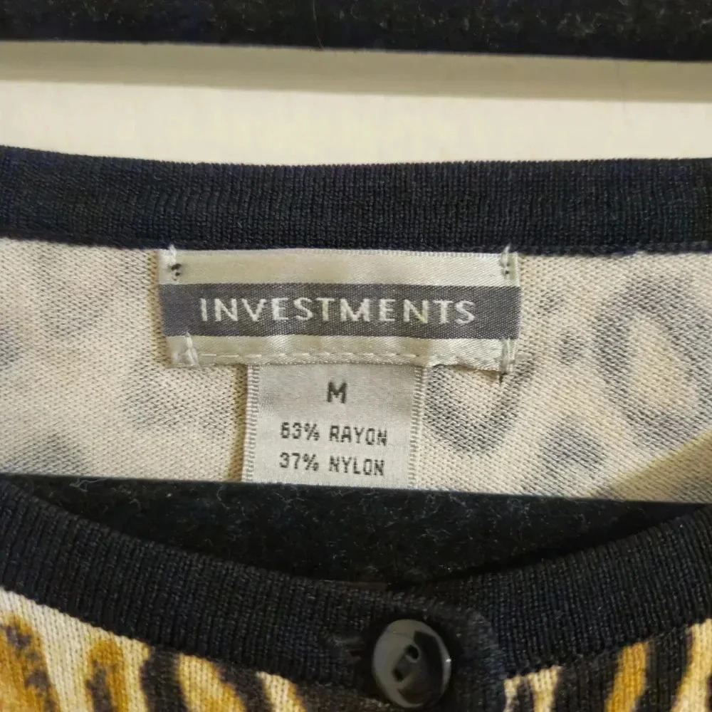 Investments Button Front Cardigan - Picture 4 of 6